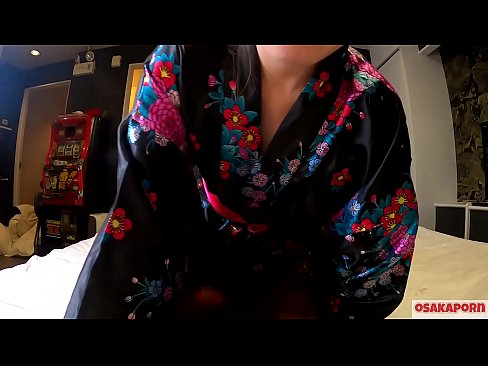 ❤️ Ung cosplay tjej älskar sex till orgasm med en spruta i en hästskötare och en avsugning. Asiatisk tjej med hårig fitta och vackra bröst i traditionell japansk dräkt i amatörvideo som visar onani med knullleksaker. Sakura 3 OSAKAPORN. ️ Porno vk at sv.onetubes.top ❌